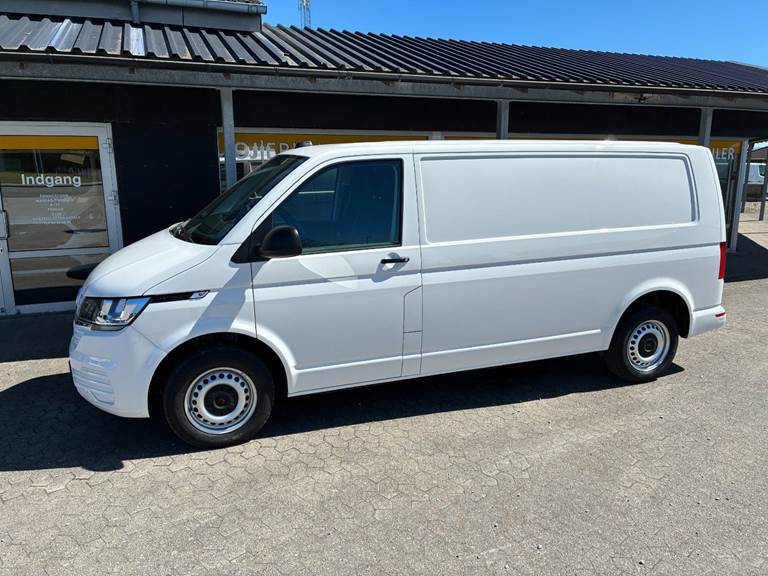 VW Transporter 2,0 TDi 150 Kassevogn lang