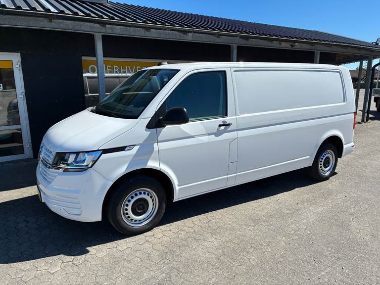 VW Transporter 2,0 TDi 150 Kassevogn lang