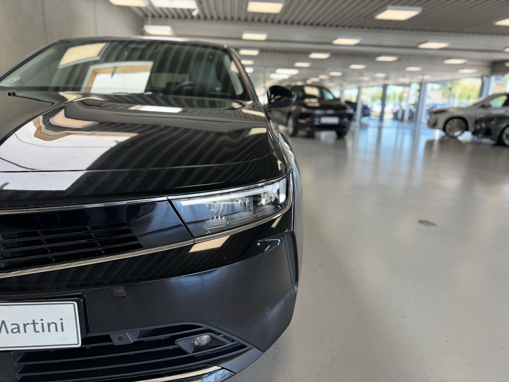 Sort Opel Astra fra 2022
