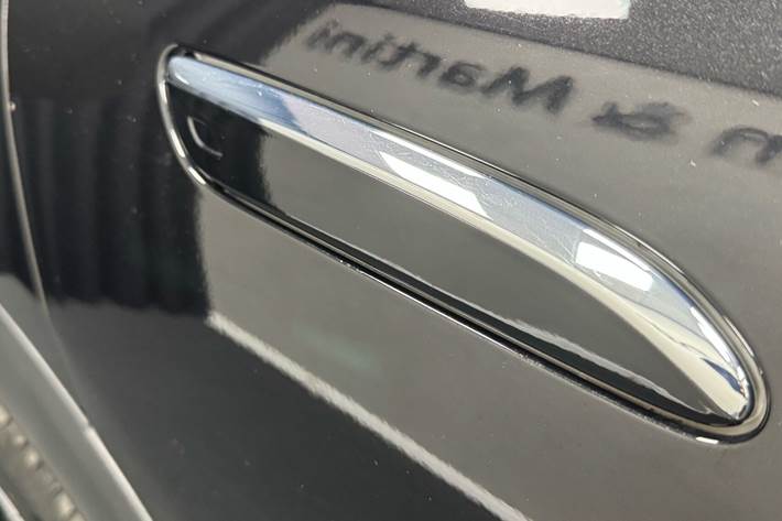 Sort Mercedes EQE 350+ fra 2024