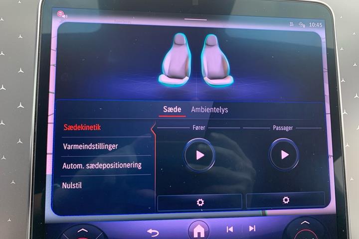 Grå Mercedes EQE 300 fra 2024