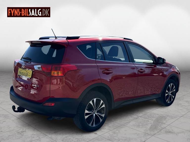 Toyota RAV4 2,0 D-4D T3 4x4 124HK Van 6g