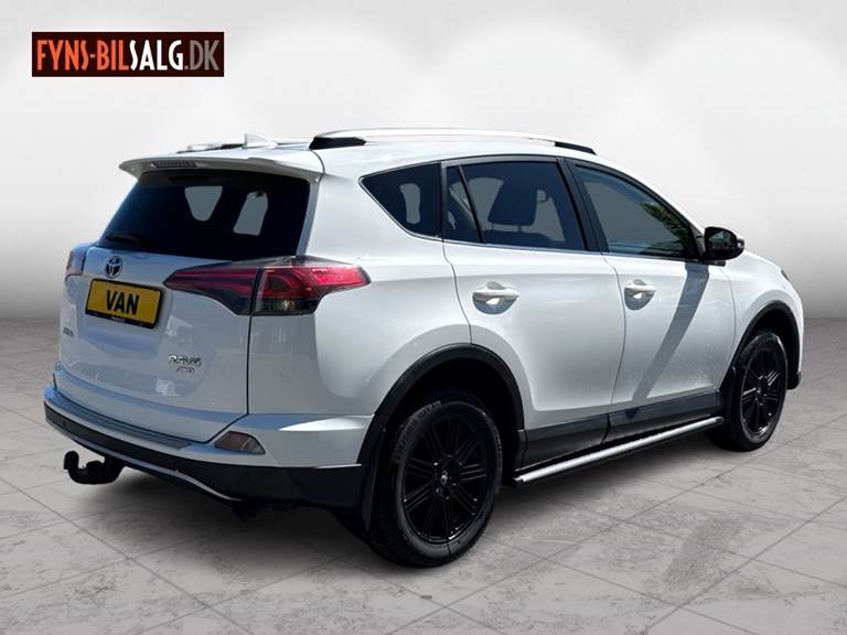 Toyota RAV4 2,0 VVT-I T3 Safety Sense 4x4 152HK Van 6g