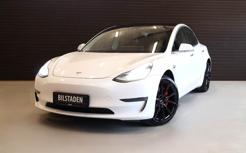 Tesla Model 3 Performance AWD