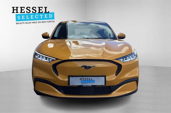 Orange Ford Mustang Mach-E fra 2023