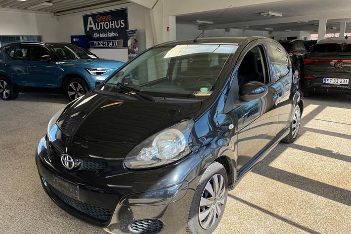 Sort Toyota Aygo fra 2010