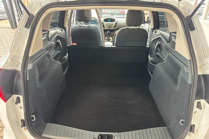 Hvid Ford C-MAX fra 2015