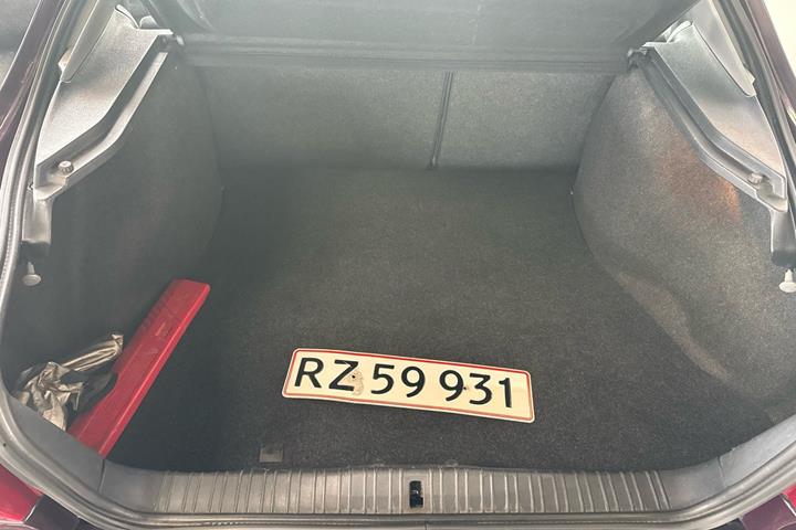 Lilla Ford Mondeo fra 1996