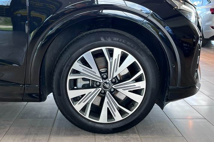 Sort Audi Q4 e-tron fra 2023