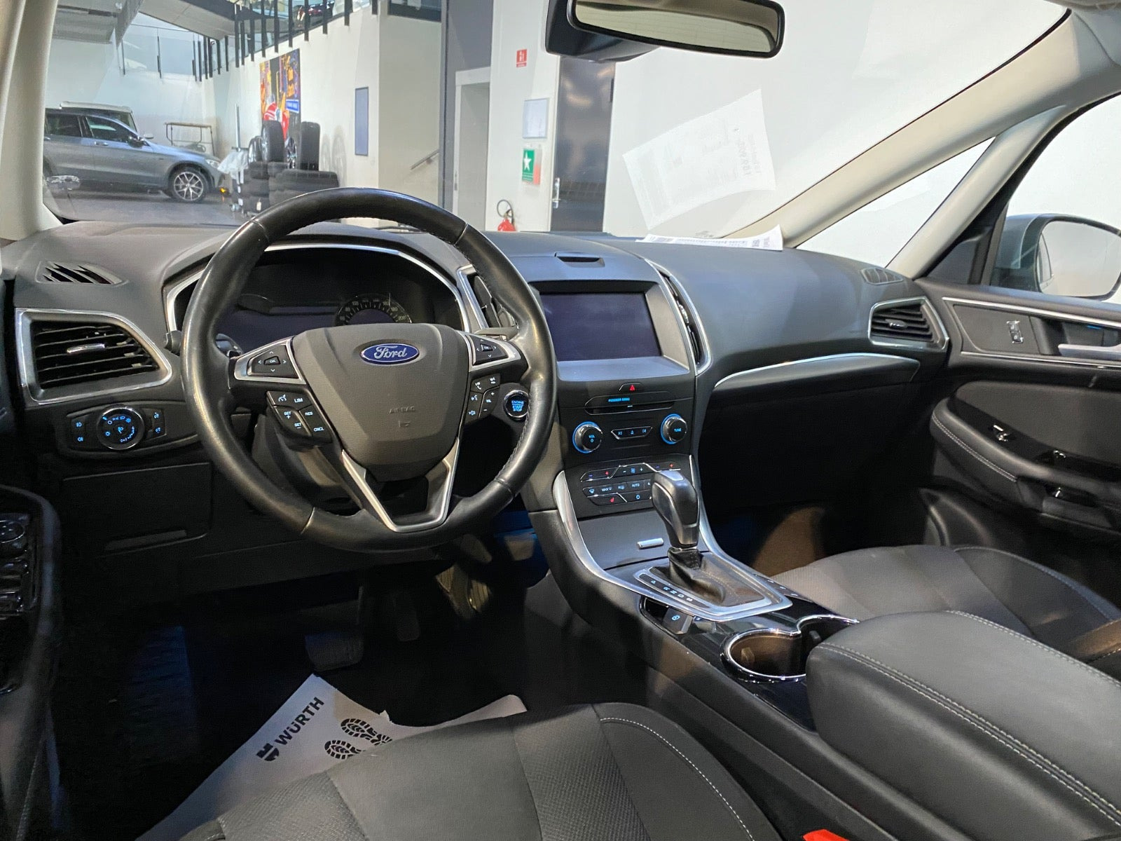 Sølv Ford S-MAX fra 2018