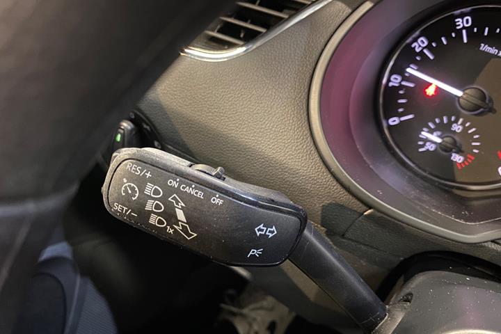 Hvid Skoda Octavia fra 2017