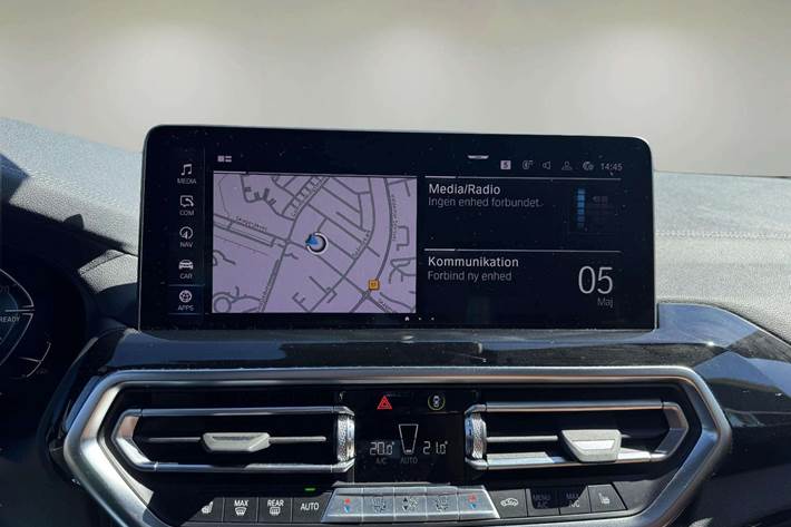 Grå BMW iX3 fra 2023