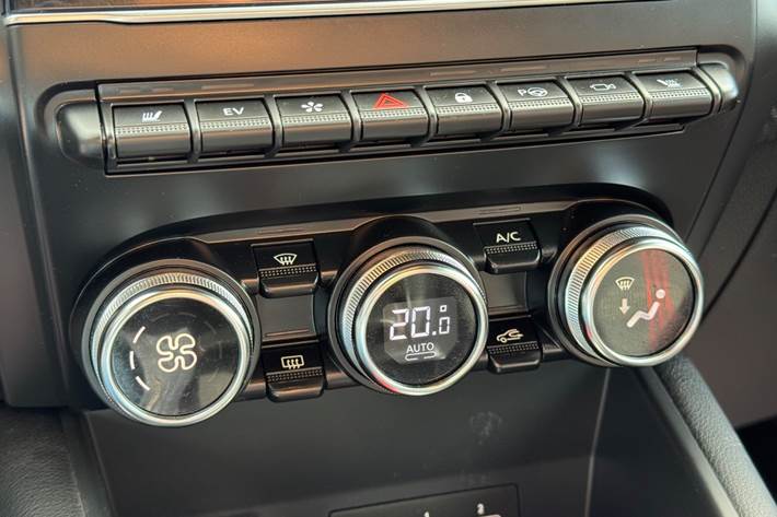 Blå Renault Captur fra 2022