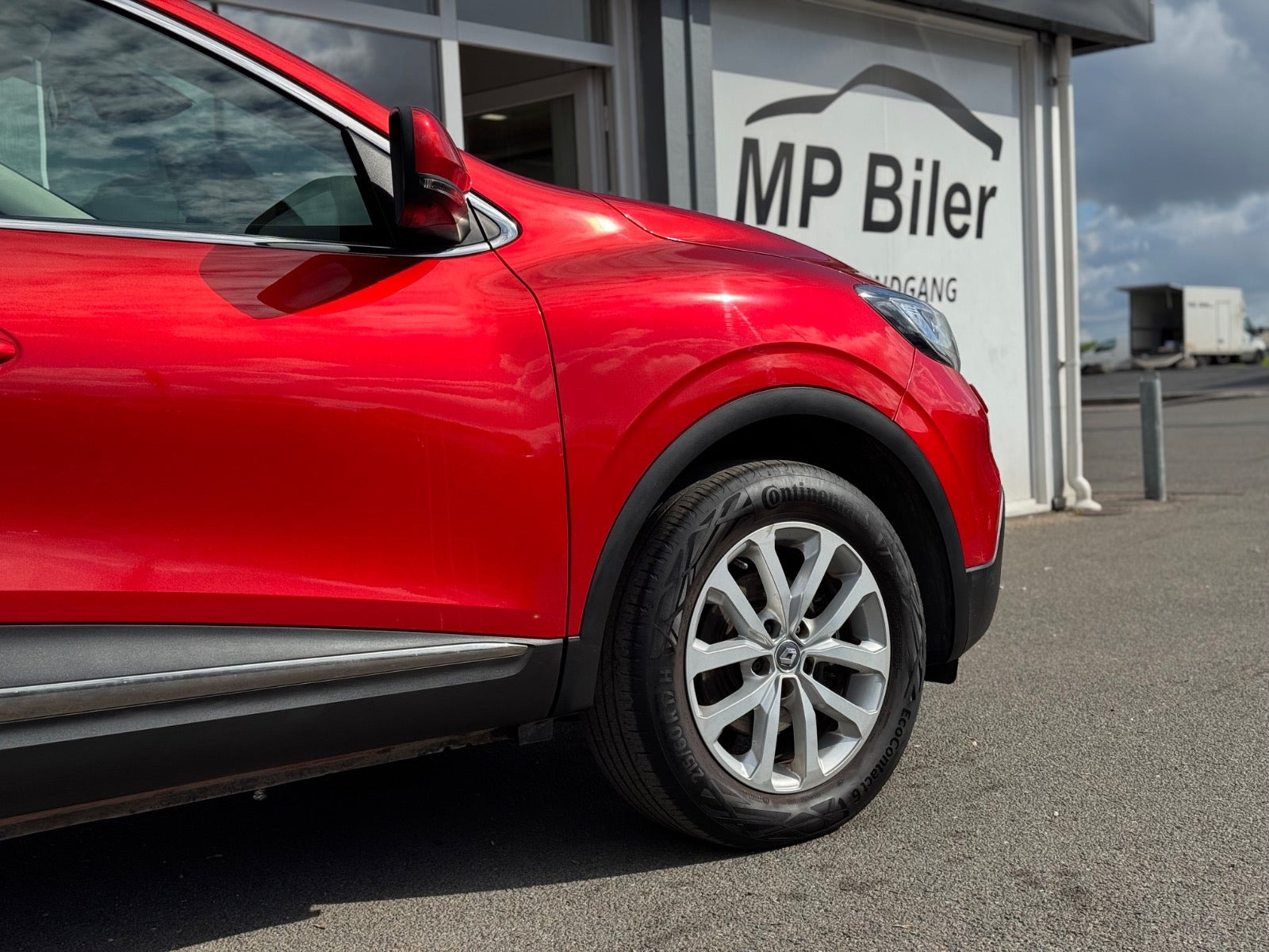 Rød Renault Kadjar fra 2017