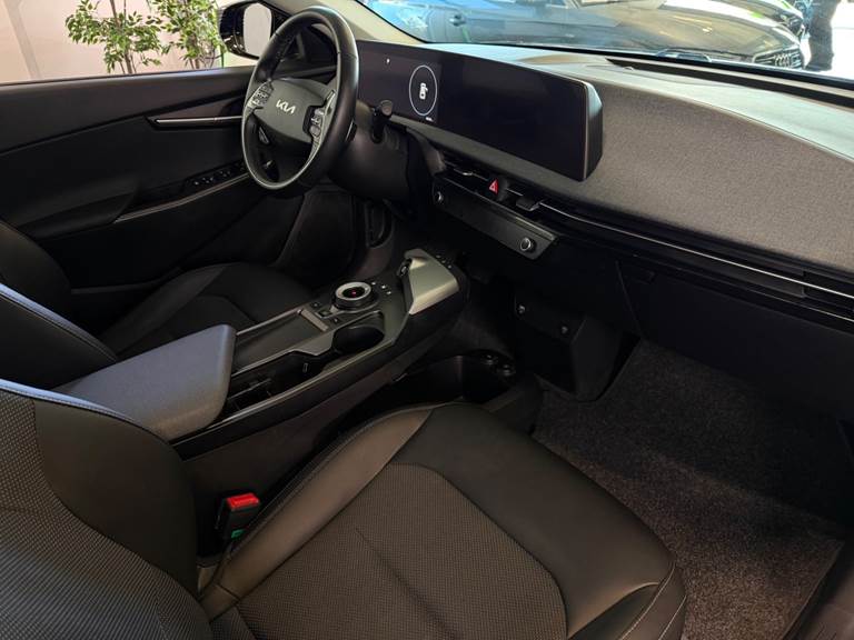 Kia EV6 77 Long Range