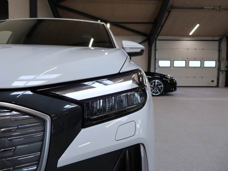 Audi Q4 e-tron 40 S-line