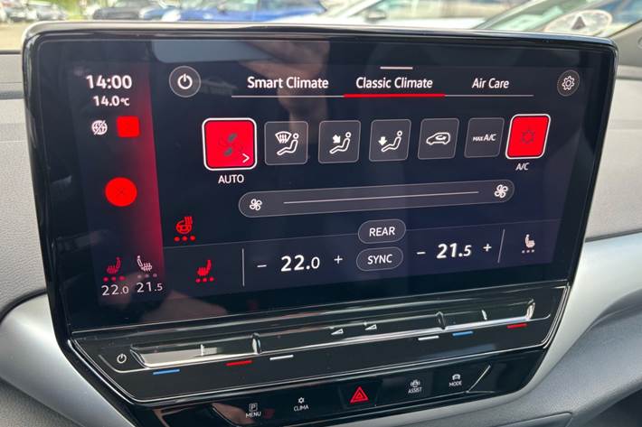 Blå VW ID.4 fra 2023