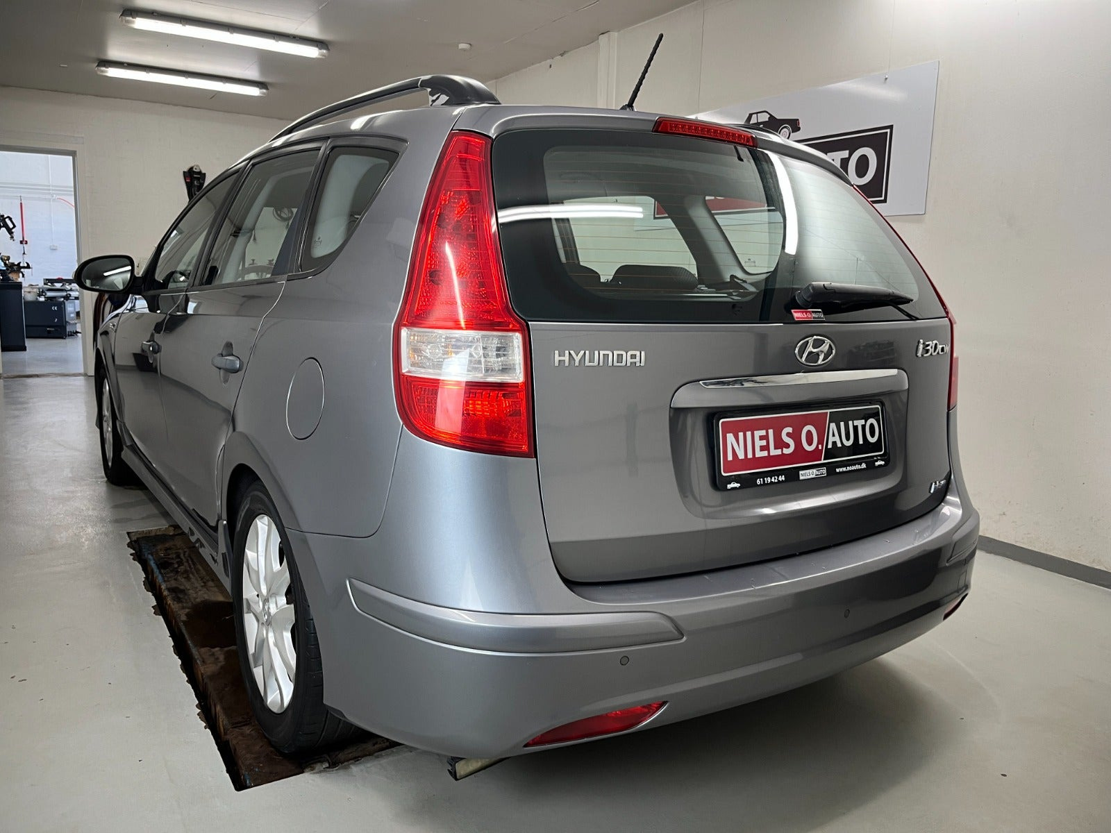 Grå Hyundai i30 fra 2011