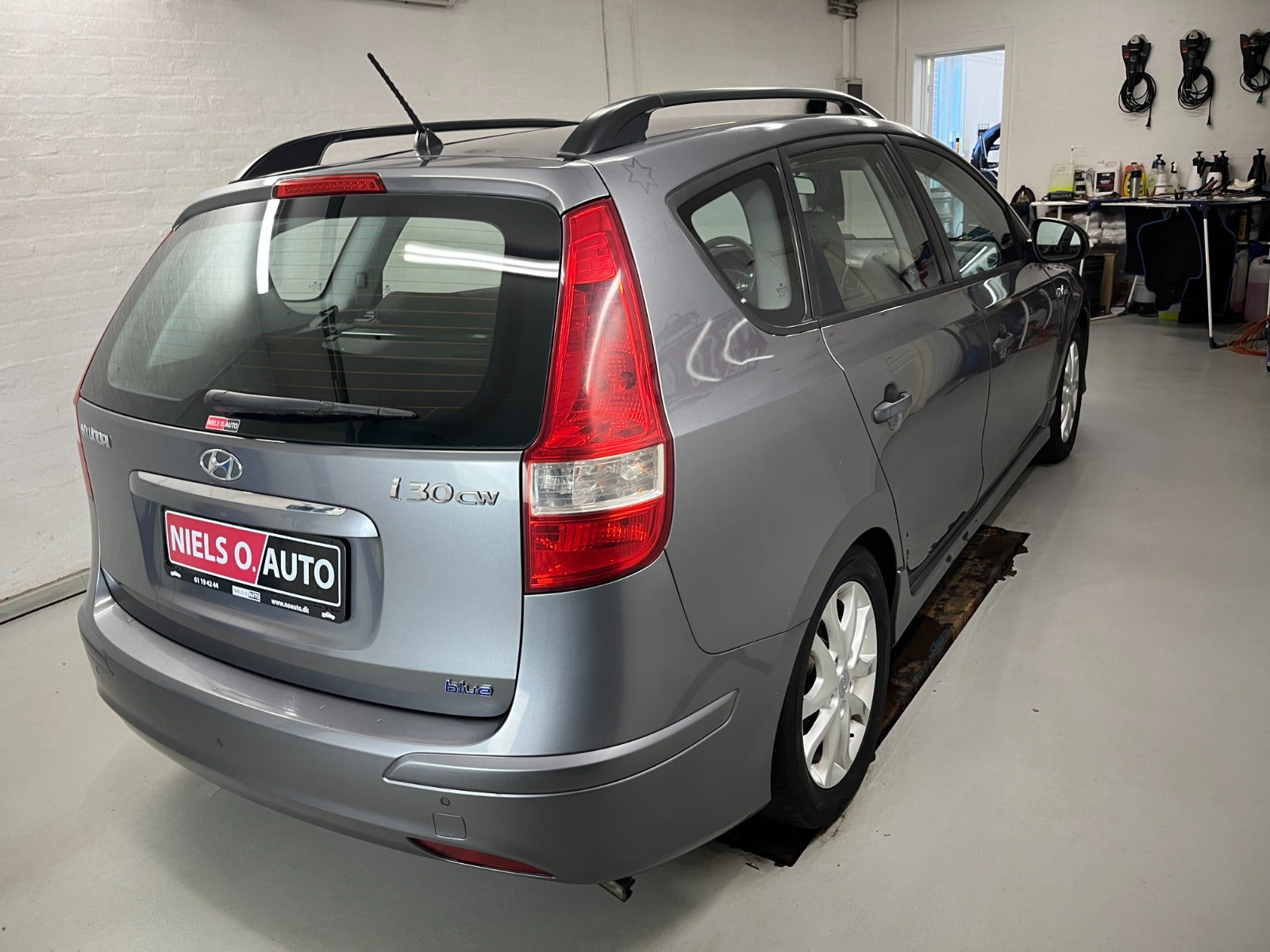 Grå Hyundai i30 fra 2011