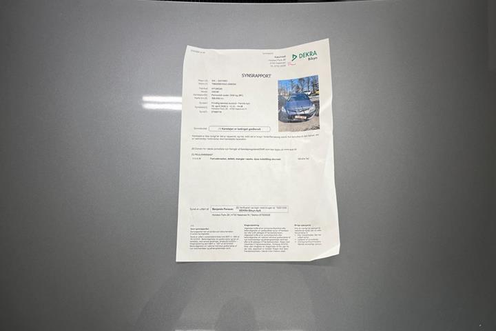 Grå Hyundai i30 fra 2011