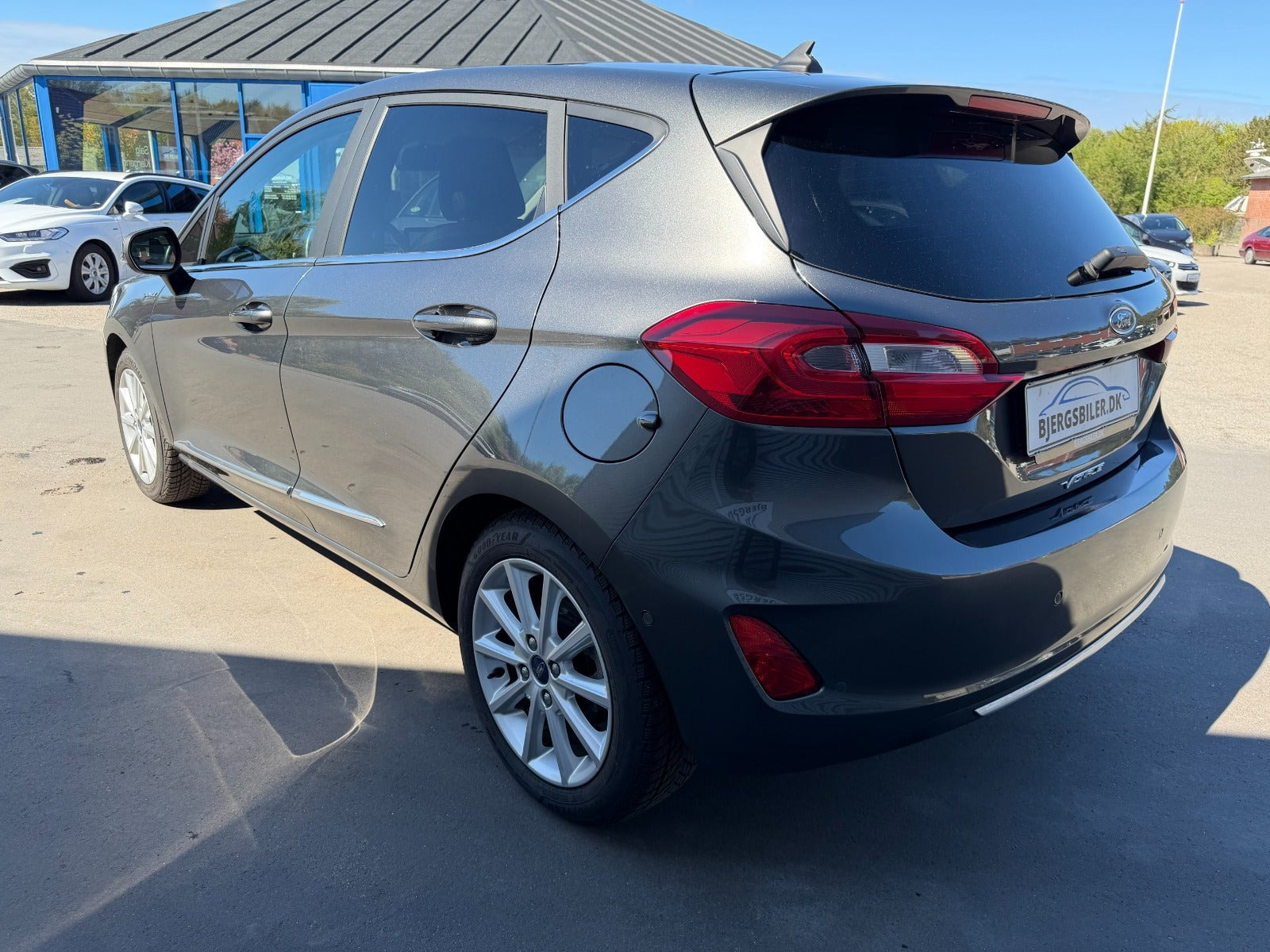 Grå Ford Fiesta fra 2020