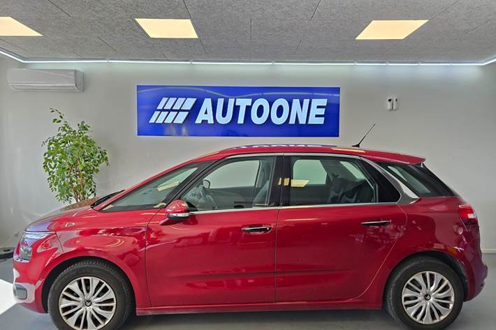 Rød Citroën C4 Picasso fra 2015