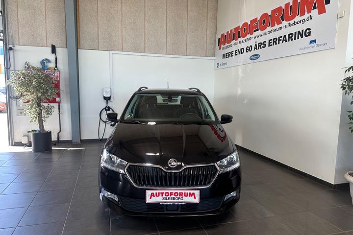 Sort Skoda Fabia fra 2021