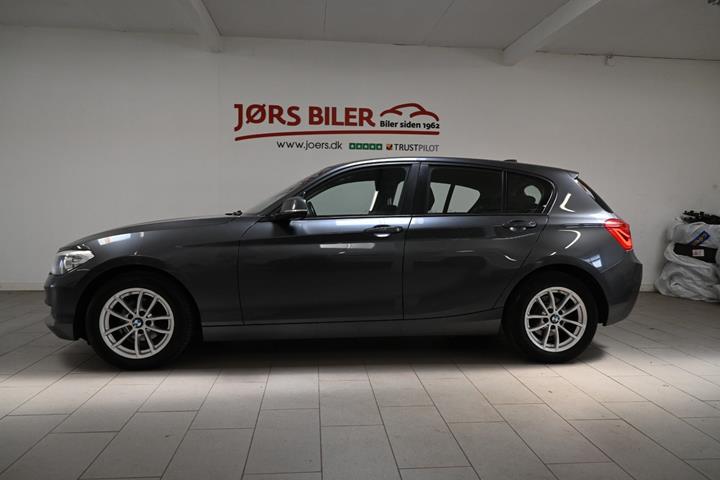 Sort BMW 118d fra 2019