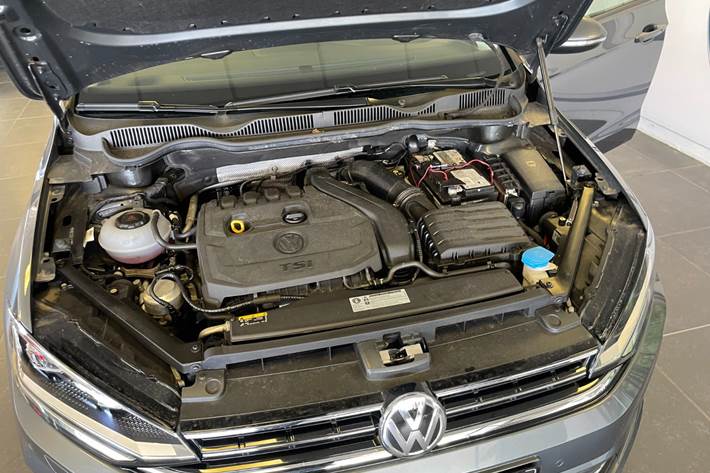 Grå VW Golf Sportsvan fra 2019