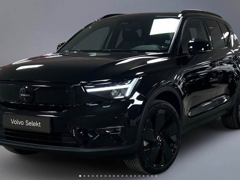 Volvo EX40 Extended Range Ultra Black Edition