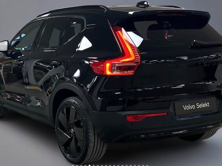 Volvo EX40 Extended Range Ultra Black Edition