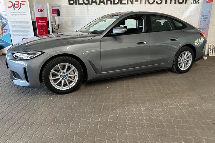Sort BMW i4 fra 2023