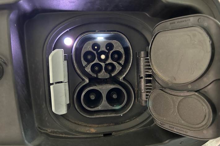 Sort BMW i4 fra 2023