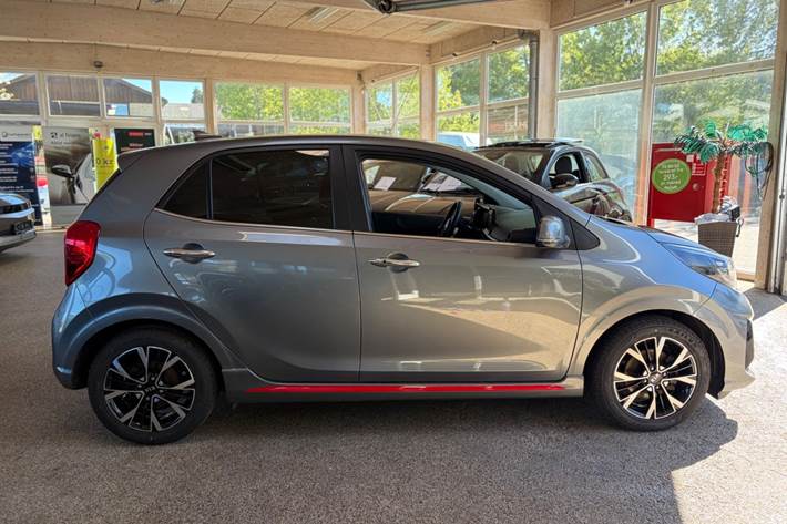 Grå Kia Picanto fra 2021