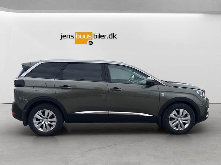 Peugeot 5008 1,2 e-THP 130 Allure 7prs