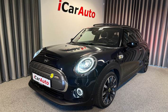 Sort Mini Cooper SE fra 2021