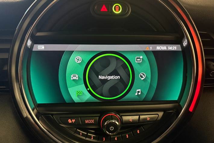 Sort Mini Cooper SE fra 2021