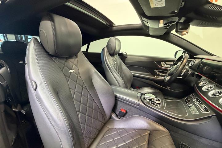 Grå Mercedes E400 fra 2017