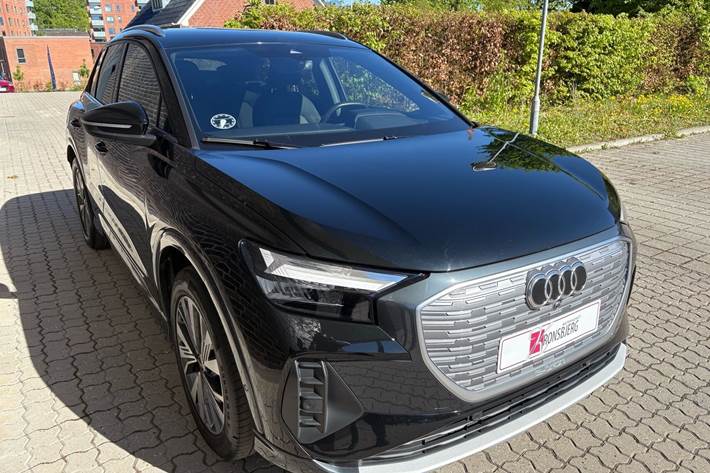 Sort Audi Q4 fra 2024