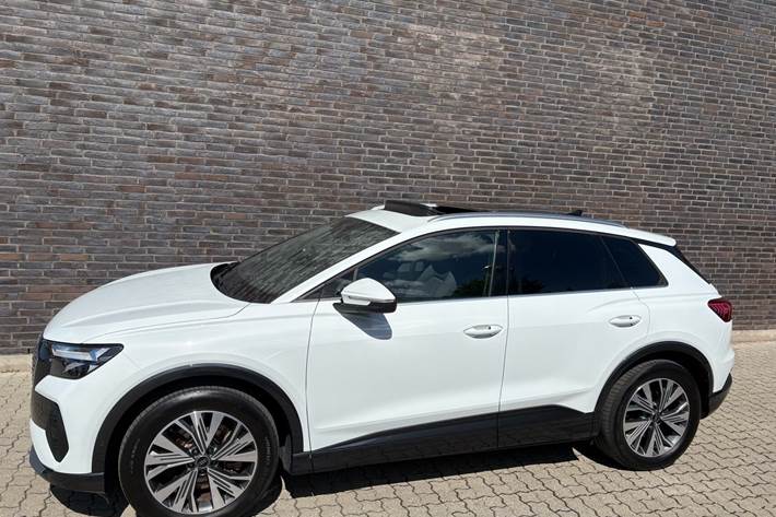 Hvid Audi Q4 fra 2024