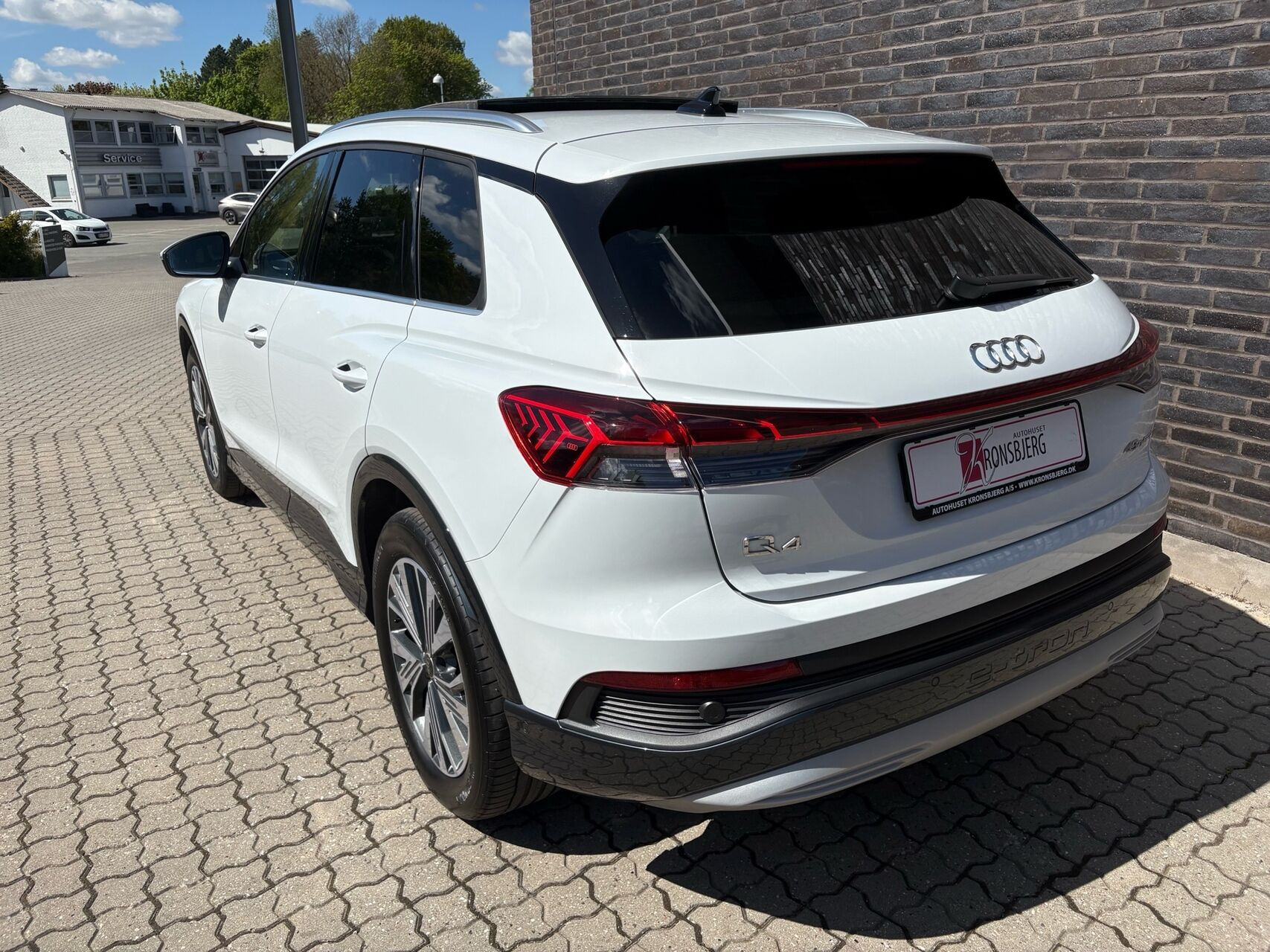Hvid Audi Q4 fra 2024