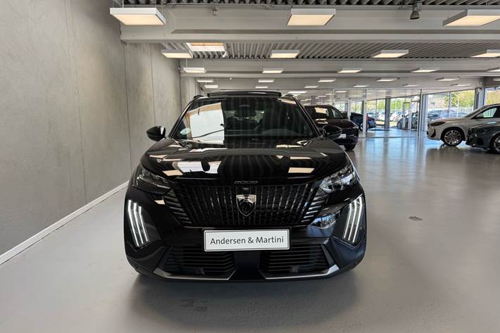 Sort Peugeot e-2008 fra 2026