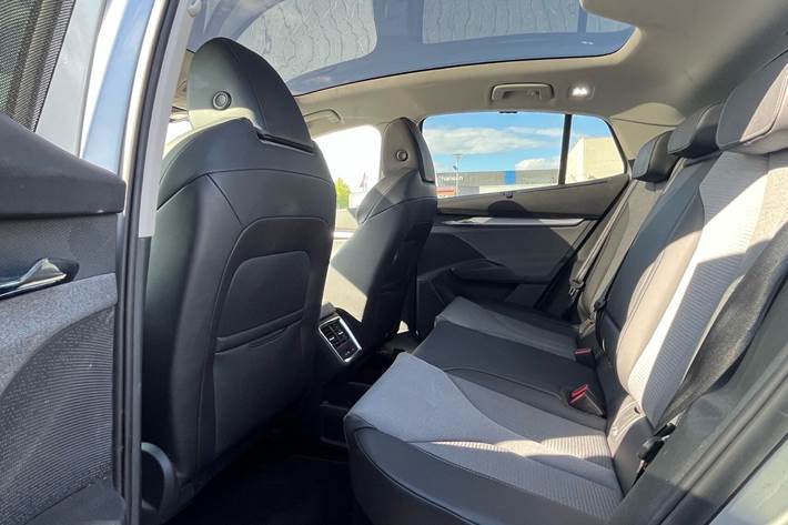 Sølv Skoda Enyaq fra 2023