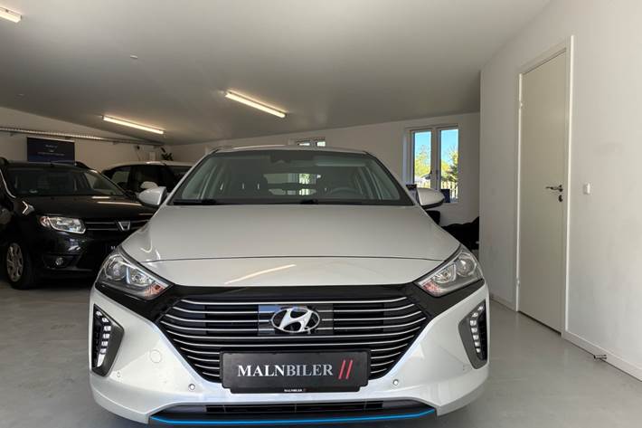 Sølv Hyundai Ioniq fra 2018
