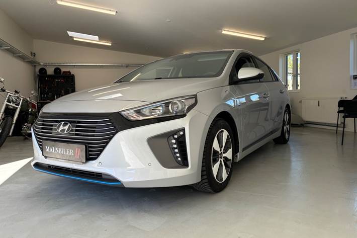 Sølv Hyundai Ioniq fra 2018