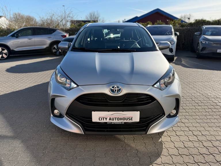 Toyota Yaris 1,5 Hybrid H3 e-CVT