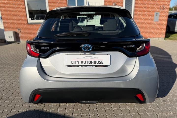 undefined Toyota Yaris fra 2022