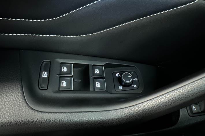Sort VW Passat fra 2021