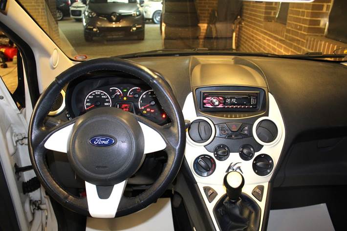 Hvid Ford Ka fra 2013
