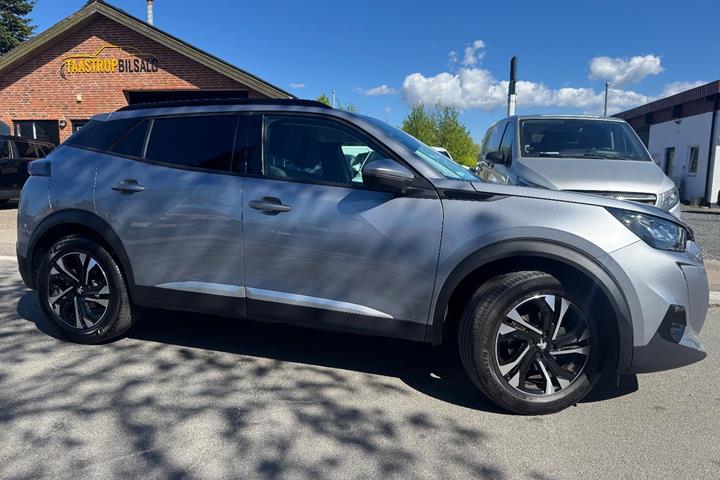 undefined Peugeot 2008 fra 2021